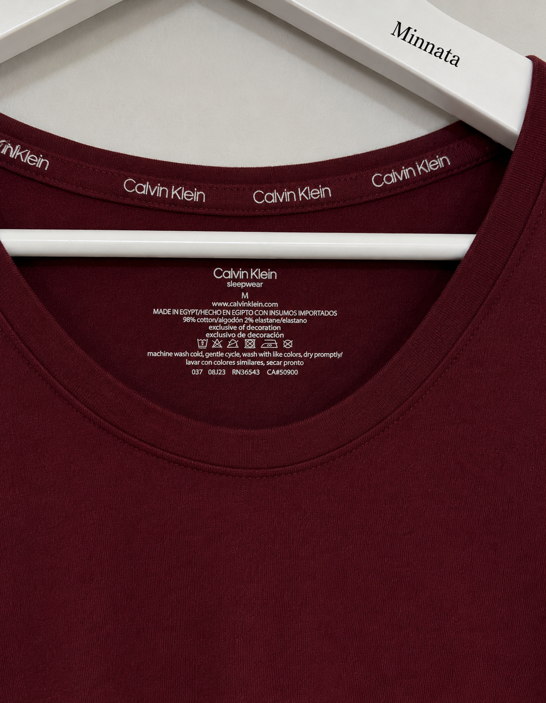 Polera Manga Larga Calvin Klein | Talla indicada M