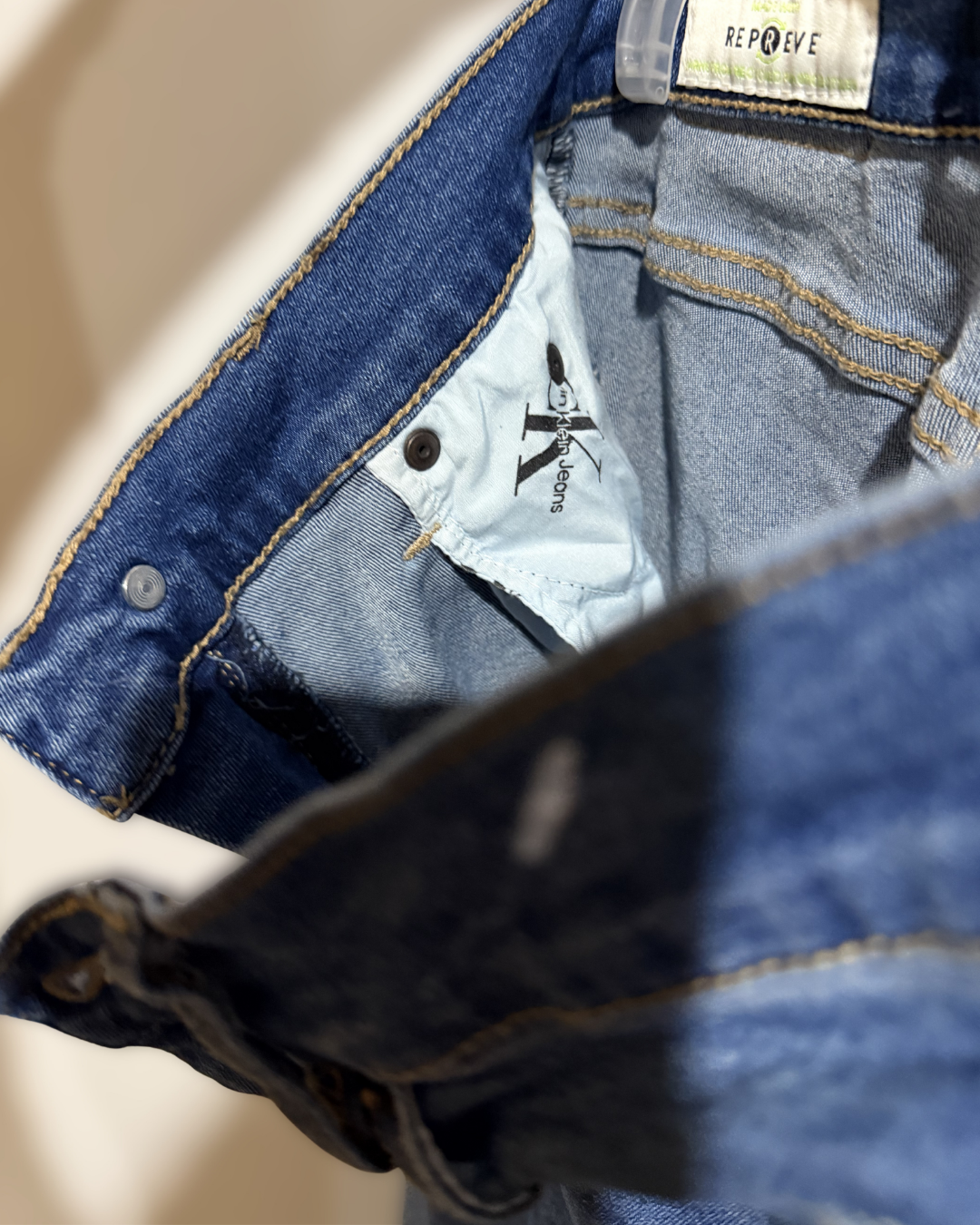 Jeans Calvin Klein Skinny Tiro Alto | Talla 25P (Petite)