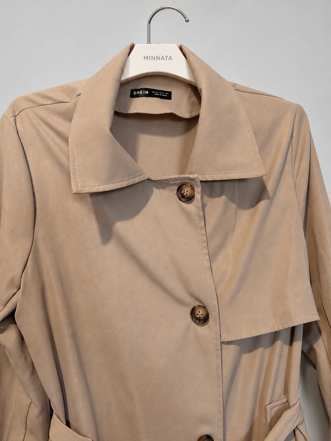 Trench coat SHEIN | Beige arena con cinturón | talla XS (calza S/M)