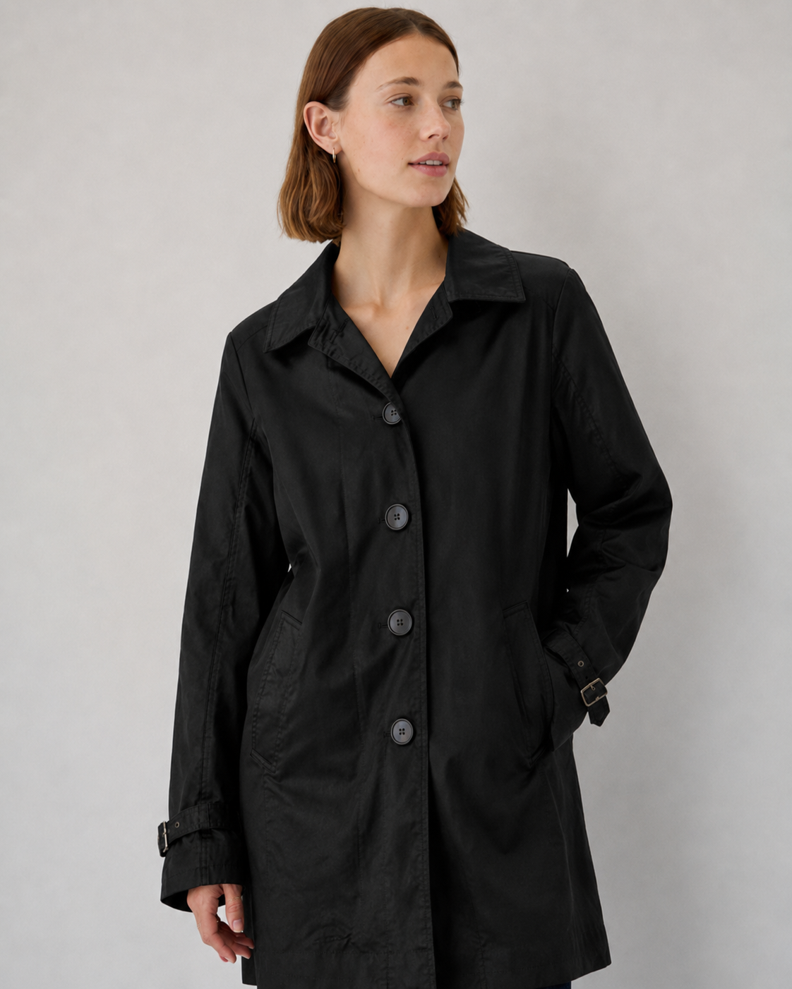 Trench coat negro clásico| Marca Appraisal | Talla L