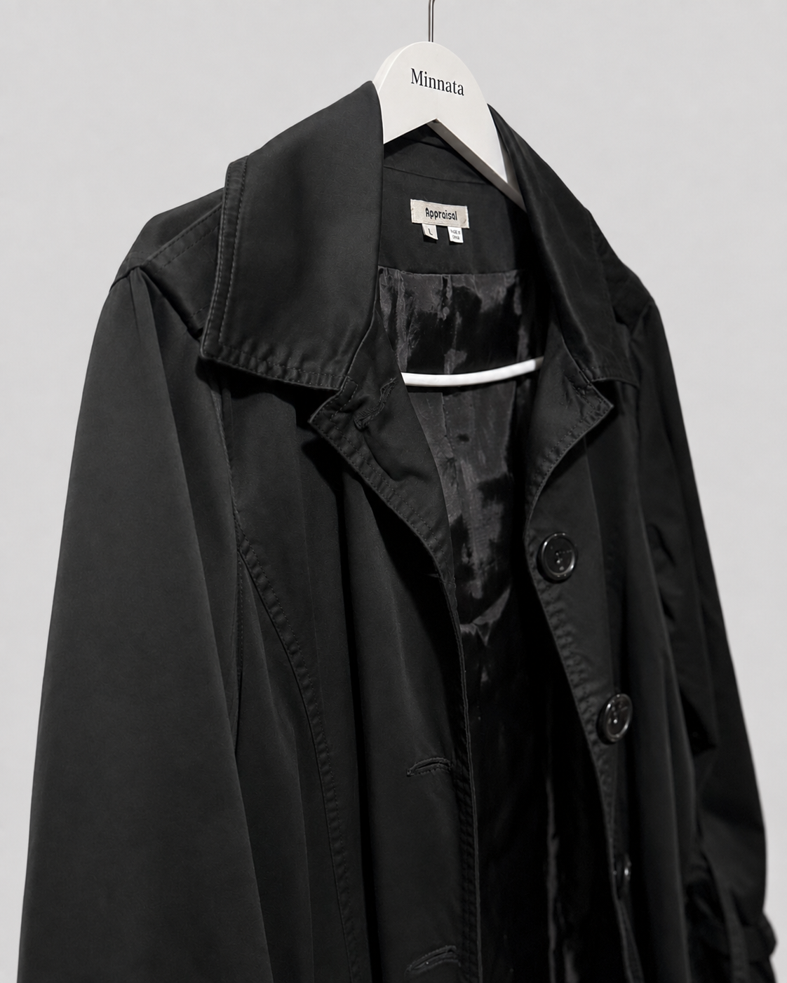 Trench coat negro clásico| Marca Appraisal | Talla L