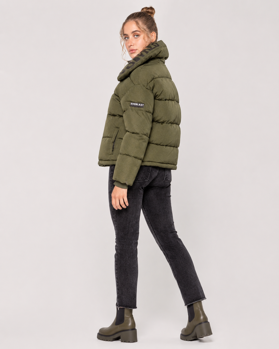 Parka puffer Everlast | Verde militar con capucha desmontable (100% poliéster)| Talla L