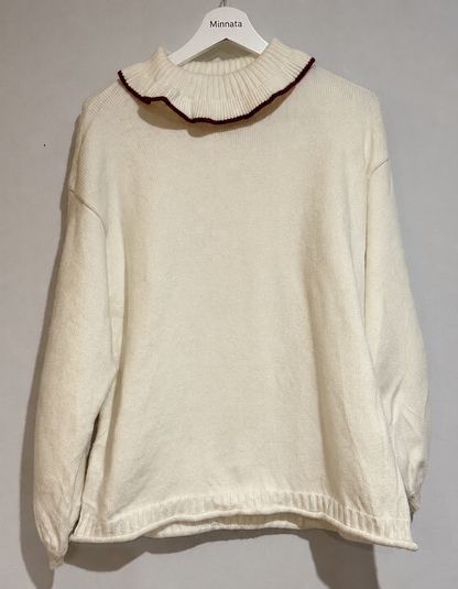 Sweater Cuello Volante con Ribete Rojo | Talla  L