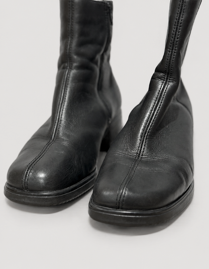 Botines marca Rieker Antistress | Cuero Genuino texturizado | Talla indicada 39