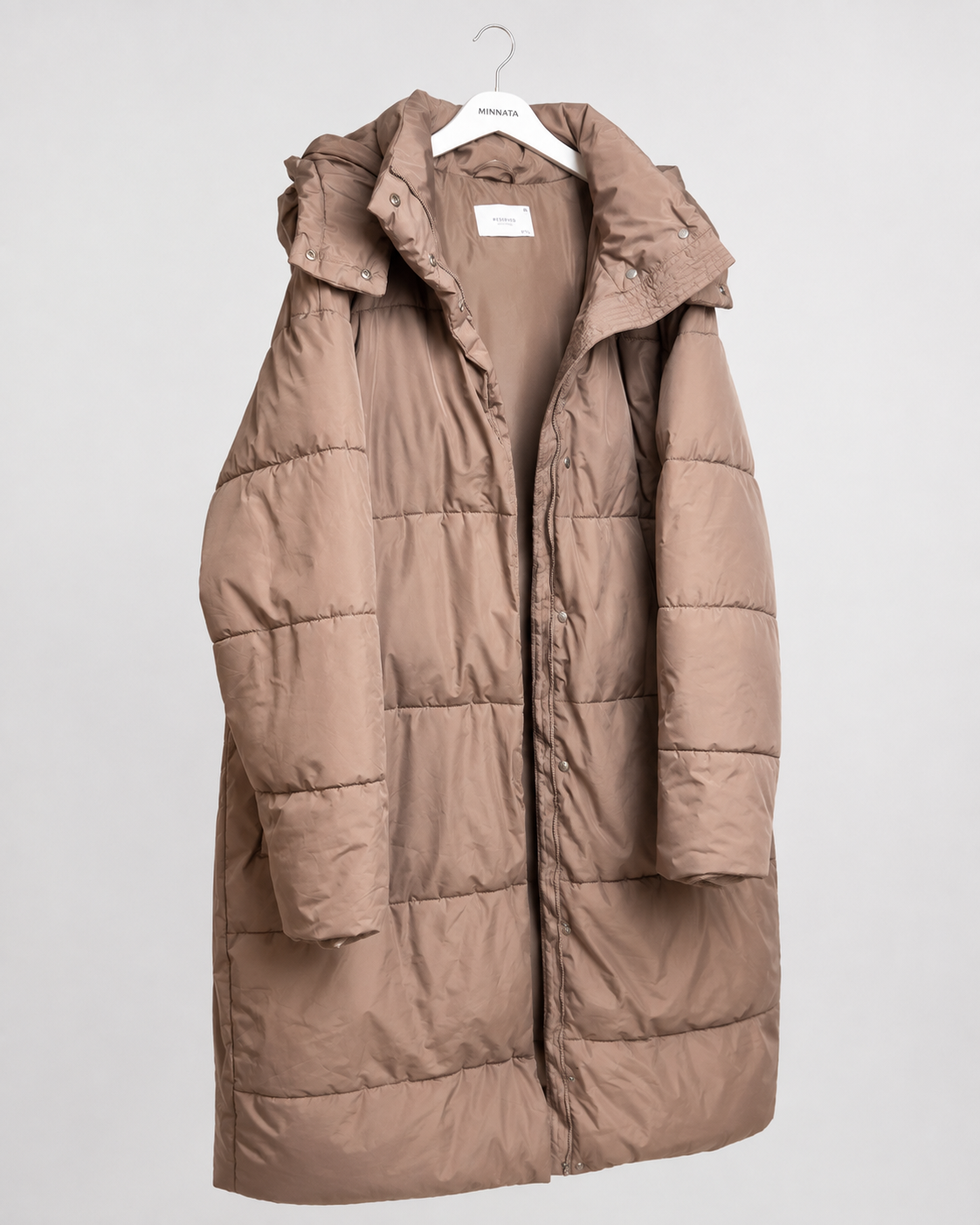 Parka larga puffer RESERVED Eco Aware |  Con capucha | Talla 40 EUR / 12 UK|