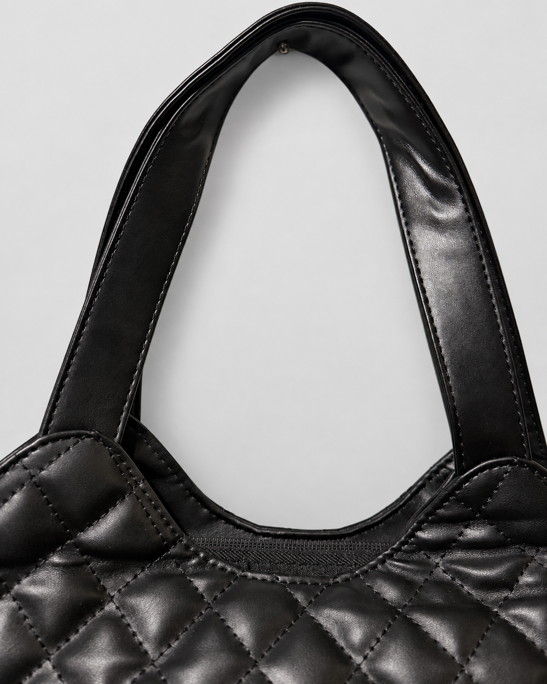 Cartera estructurada estilo diseñador | Con pouch, correa y bolsa protectora