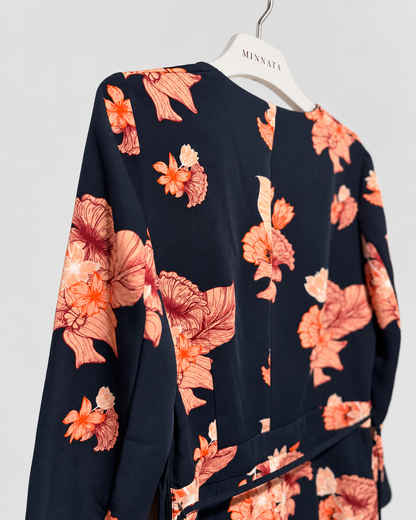 Enterito corto floral H&M azul marino con cinturón