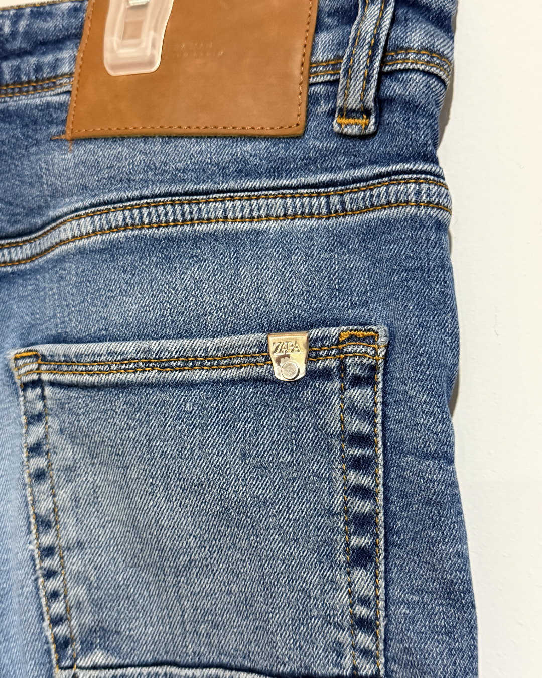 Jeans ZARA MAN Premium Denim | Corte recto | Talla 38 | Usados