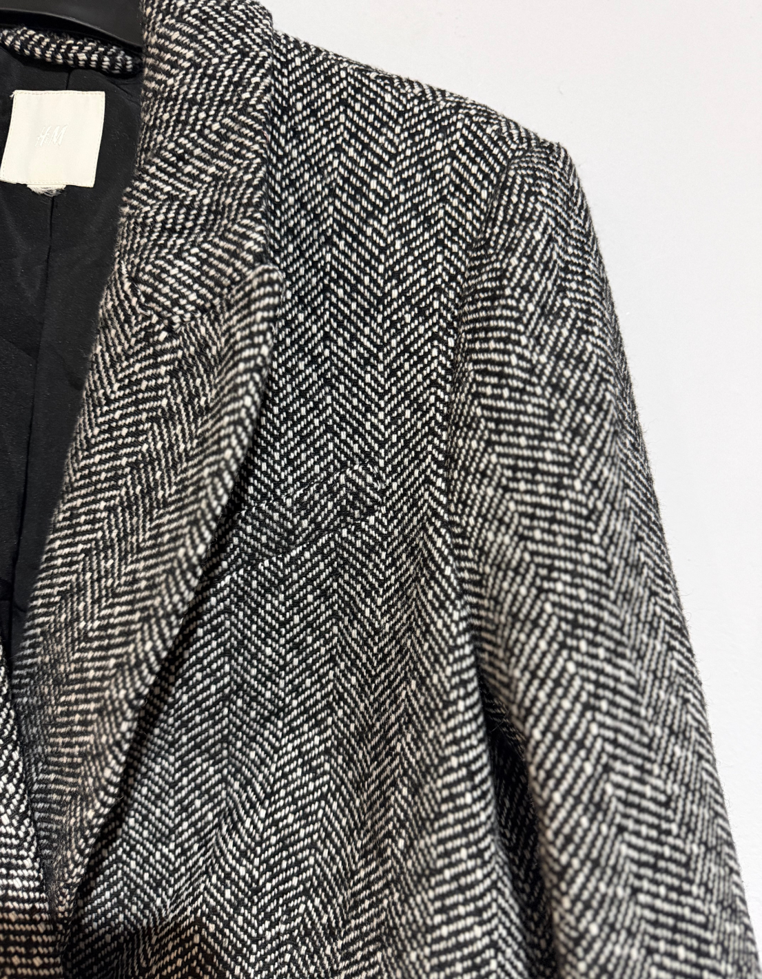 Blazer H&M cruzado de tweed espiga, invierno, gris/negro| Talla 38