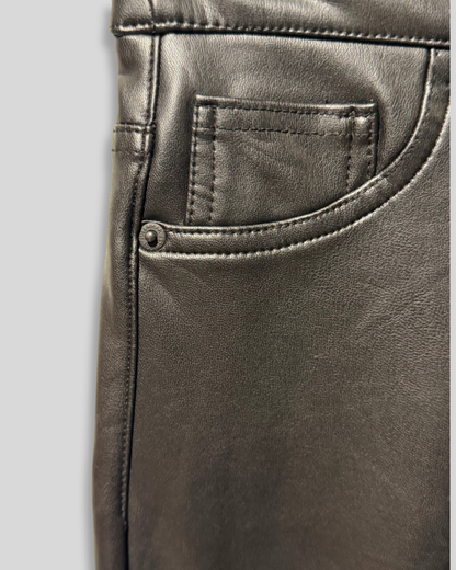 Pantalón símil cuero Pull&Bear |corte skinny tiro alto | Talla XS