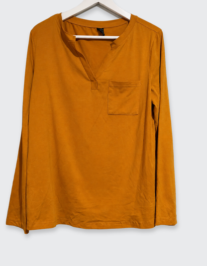 Blusa Manga Larga Cuello Mao | Color Mostaza | Talla indicada S