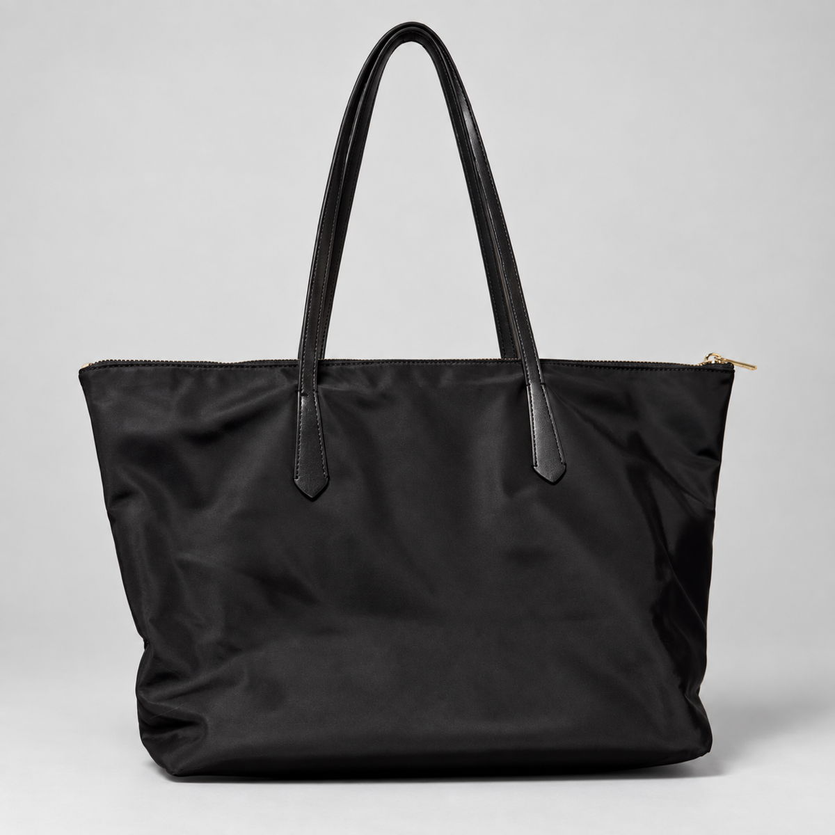 Tote Kate Spade New York | Nylon negro con herrajes dorados| Original